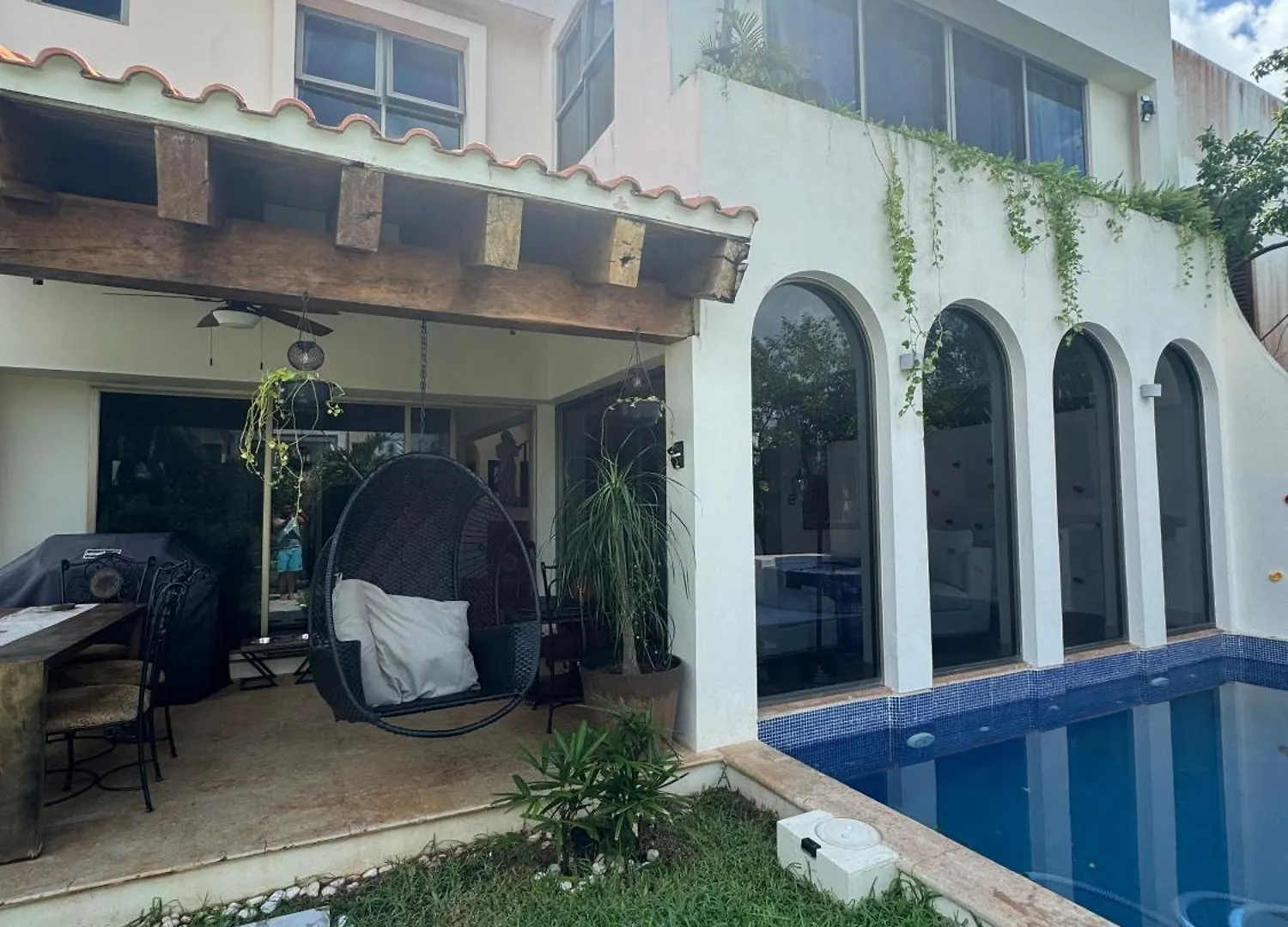 Water View Villa contacts