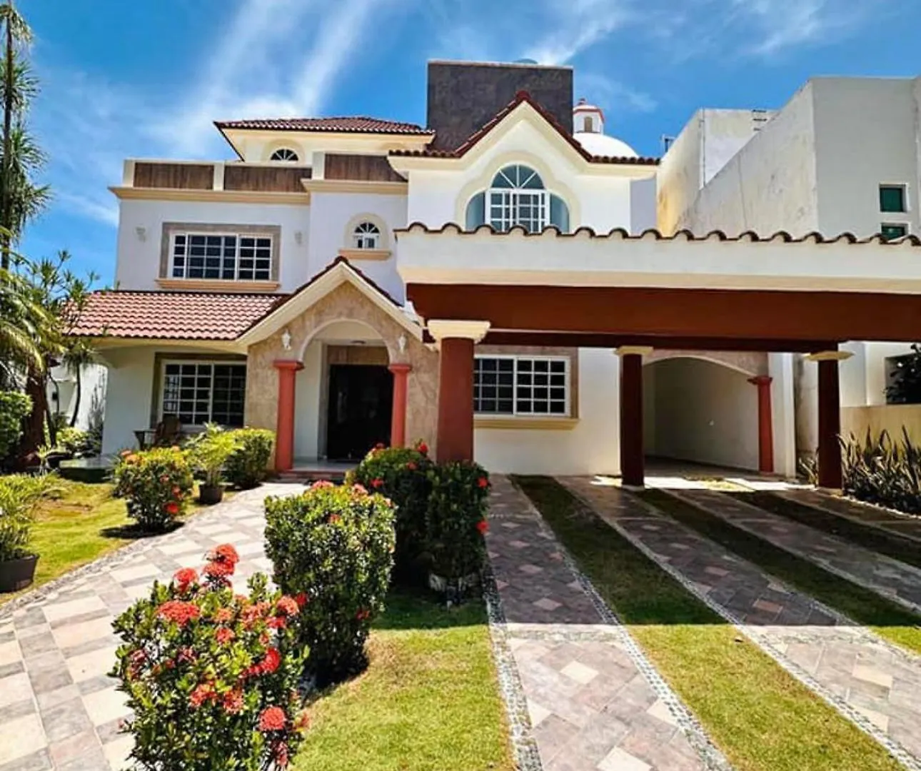 Water View Villa Cancun